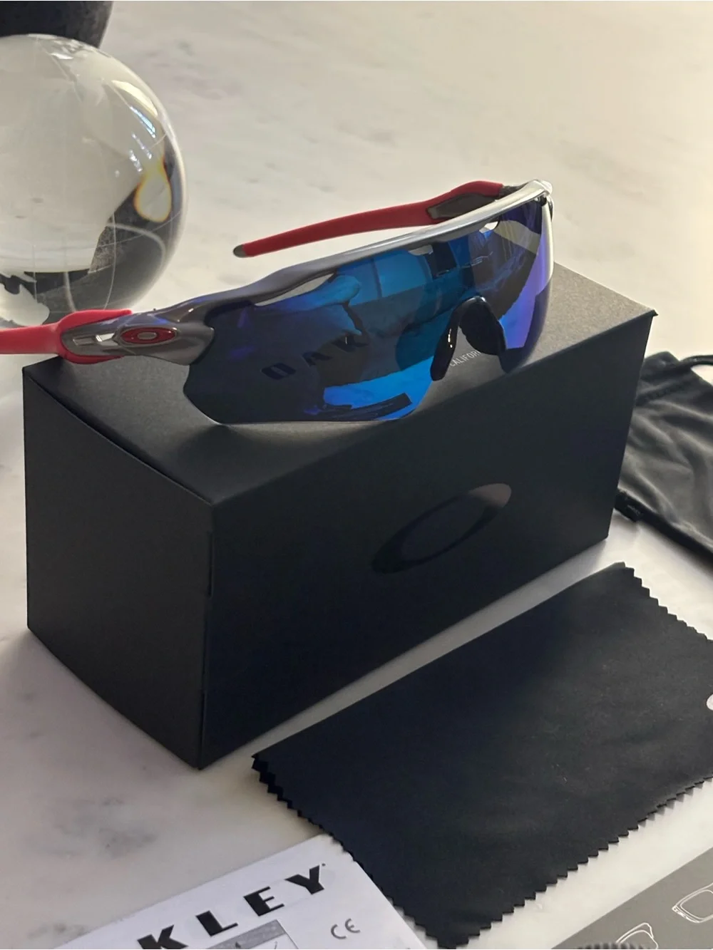 Oakley RADAR Sunglasses